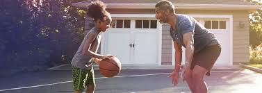 安博体育官网：乒乓球台左脚踩实